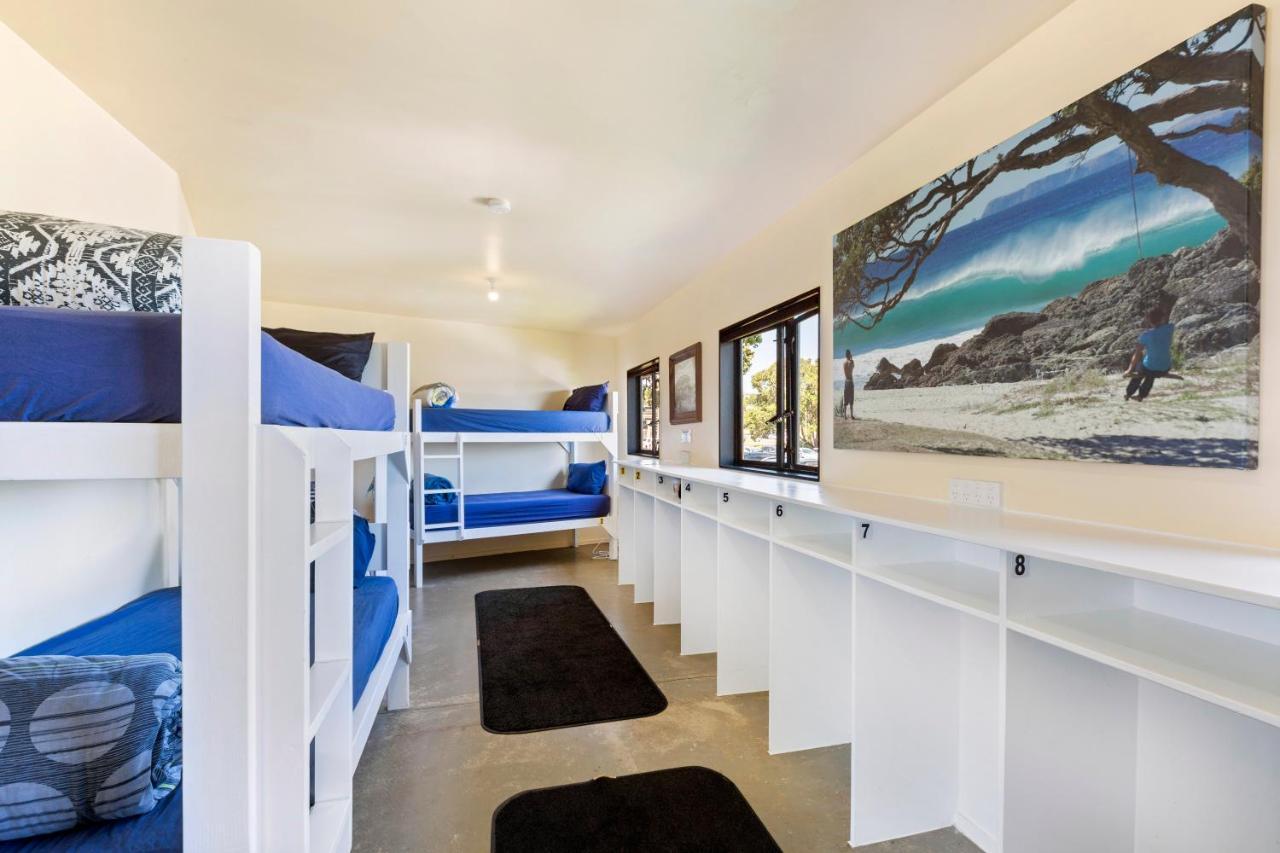 Хостел Raglan Backpackers Экстерьер фото