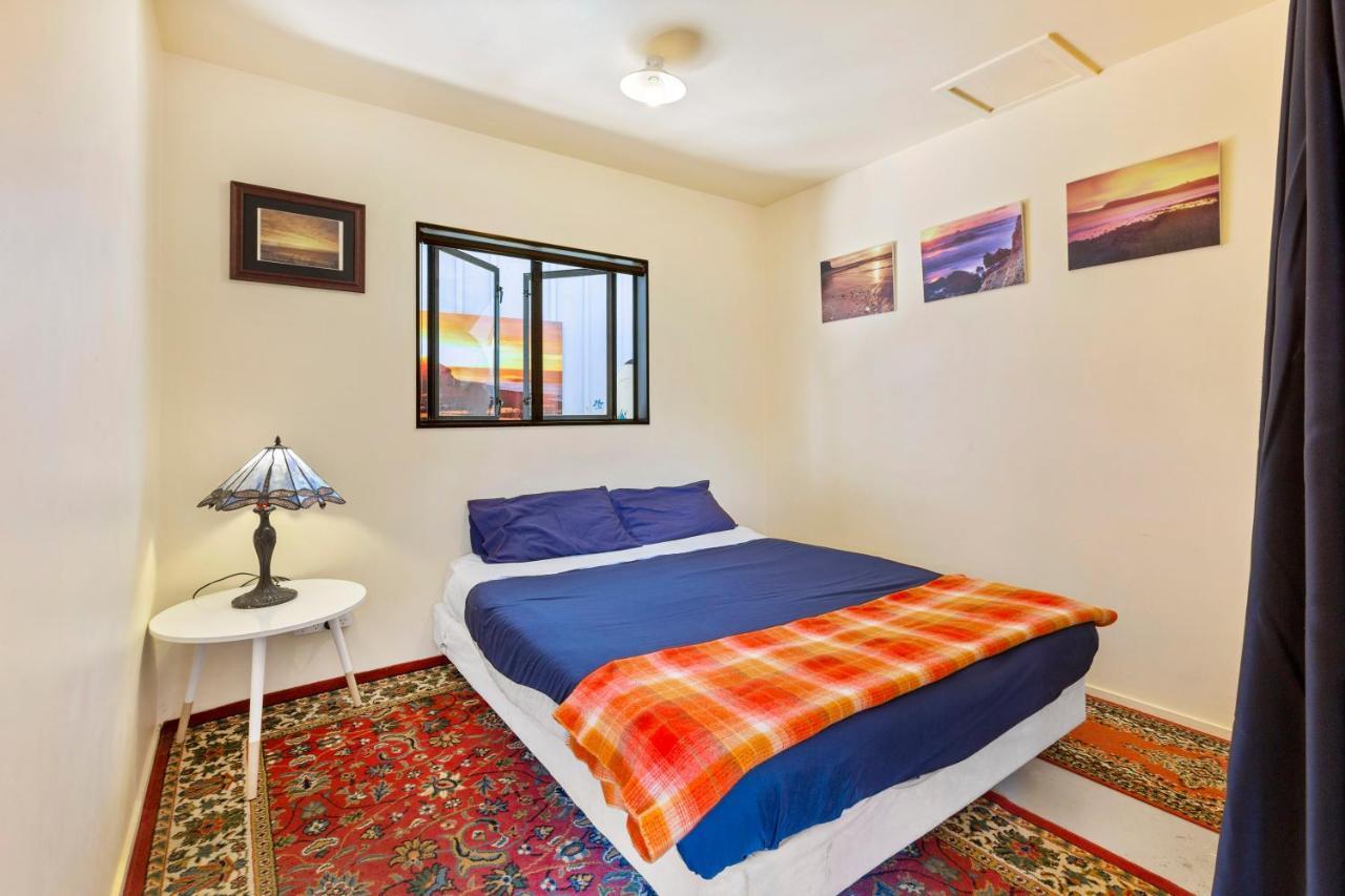 Хостел Raglan Backpackers Экстерьер фото