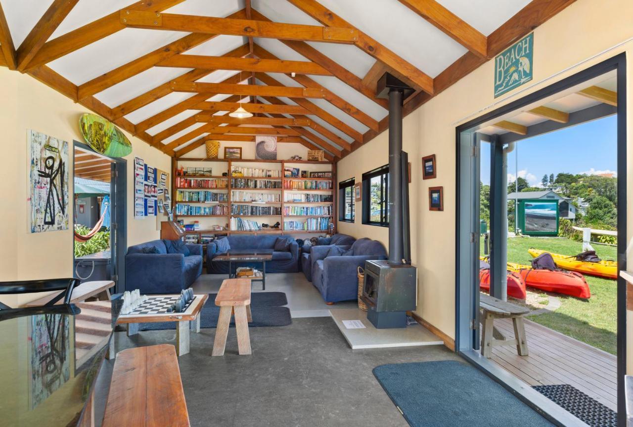Хостел Raglan Backpackers Экстерьер фото